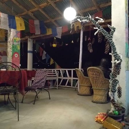 Bros Hostel Manali Exterior foto