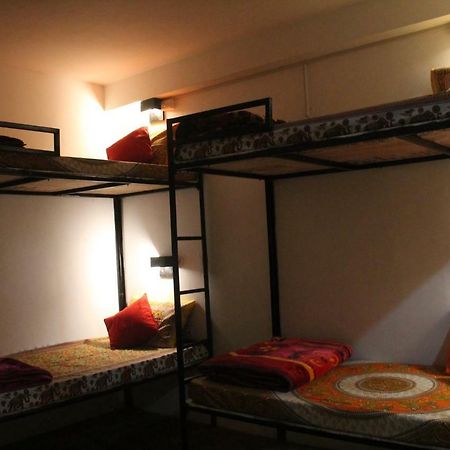 Bros Hostel Manali Exterior foto