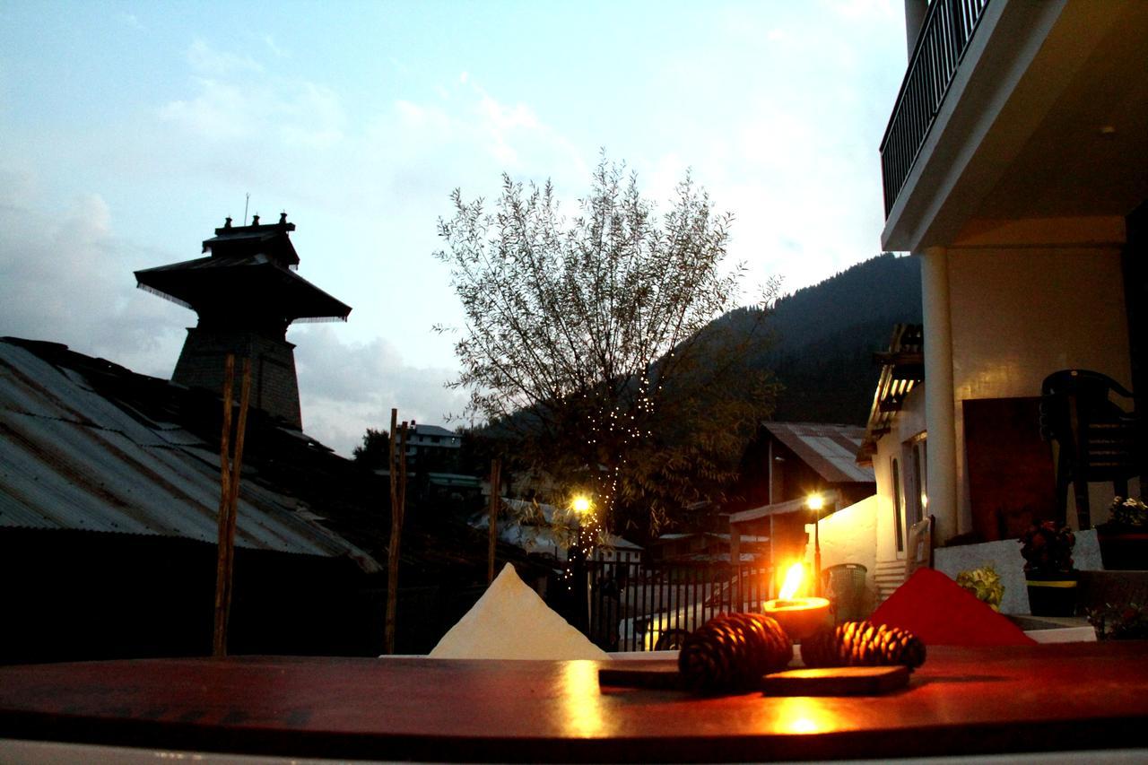Bros Hostel Manali Exterior foto