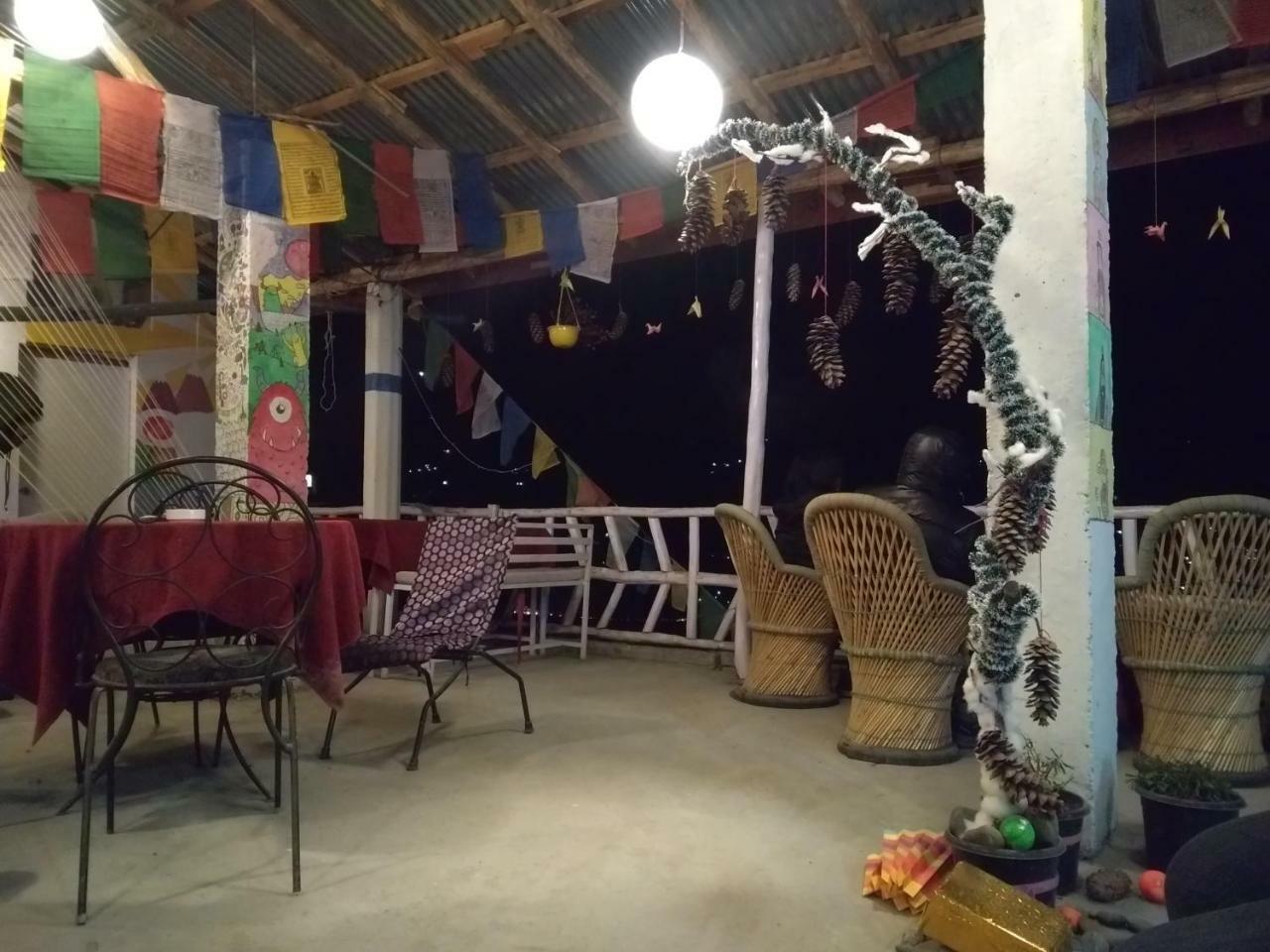 Bros Hostel Manali Exterior foto