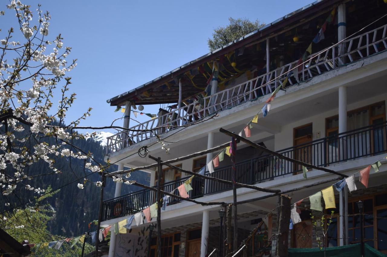 Bros Hostel Manali Exterior foto